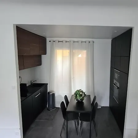 Maison De A A 450 Metres De La Croisette * קאן